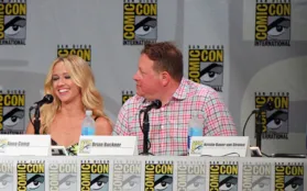 Anna Camp Confirms She's Dating a Woman After Split From Skylar Astin