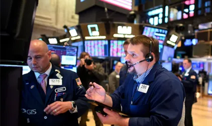 U.S. stock market closes higher
