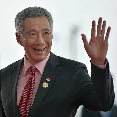 LOONG Lee