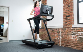 Peloton shares down 15% as company recalled all its treadmills