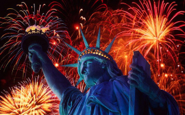 Fireworks in New York on Independence Day dedicated to the success in the fight against the pandemic