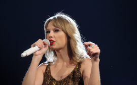 Ticketmaster apologizes to Taylor Swift and fans who bought tickets for the concert