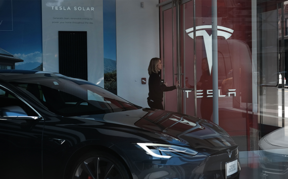 Tesla recalls nine thousand cars in the USA