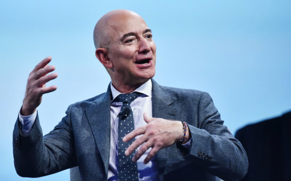 Bezos announced his resignation from the post of CEO