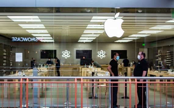 Apple to launch programme to vaccinate employees against coronavirus in its offices
