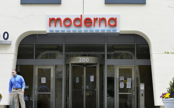 Moderna shares down 10%