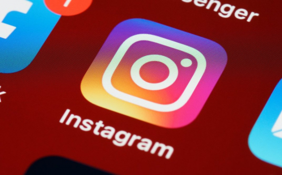 Facebook suspends Instagram Kids project