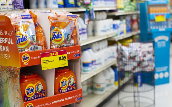 Procter & Gamble raises prices on more staples