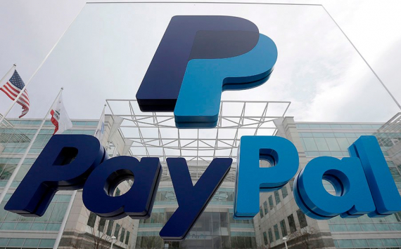 PayPal shares fall after disappointing forecasts