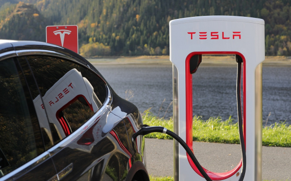Short Sellers Suffer Significant Losses as Tesla's Stock Surges for 11 Consecutive Sessions