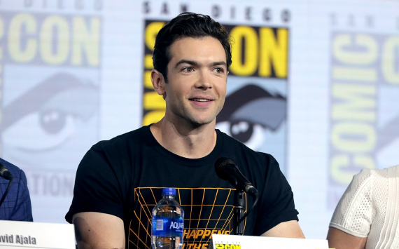 New Star Trek Spock: Ethan Peck Moves Beyond Leonard Nimoy