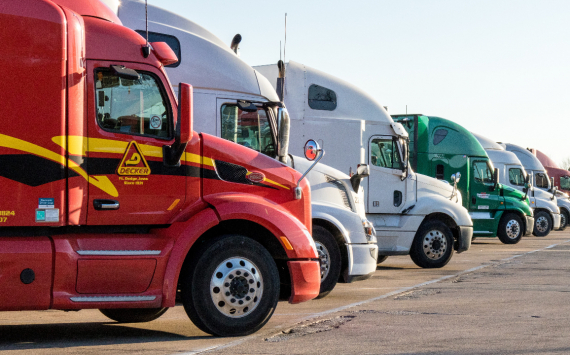 U.S. Trucking Companies Expect Reversal of Freight Slump After Tough Quarter